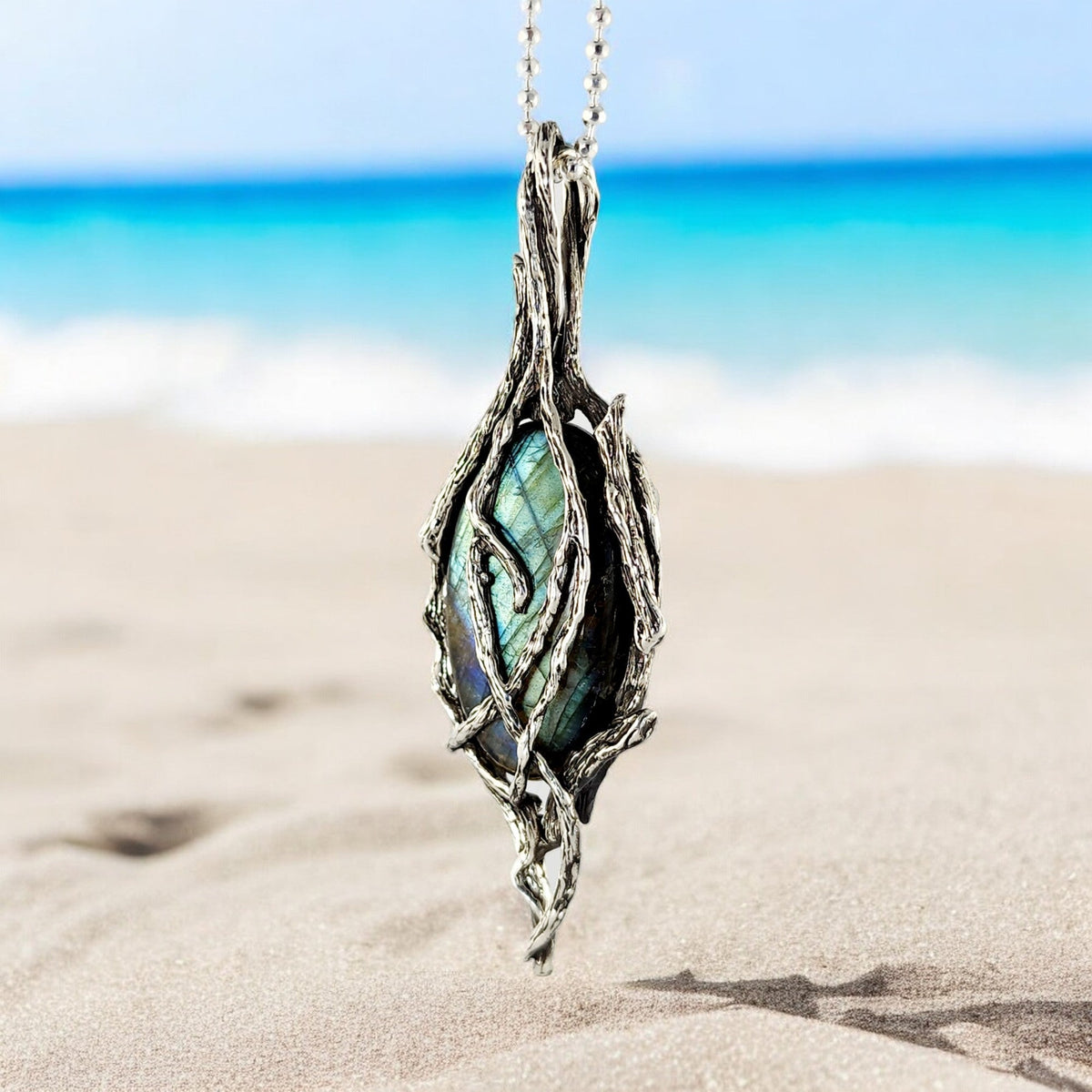 Labradorite Silver Pendant - DV Jewelry Designs